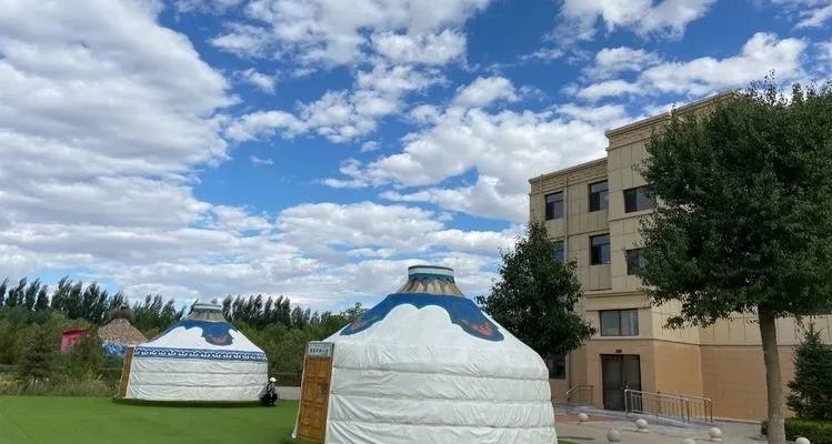 鄂尔多斯市鄂托克前旗阿吉泰养生园