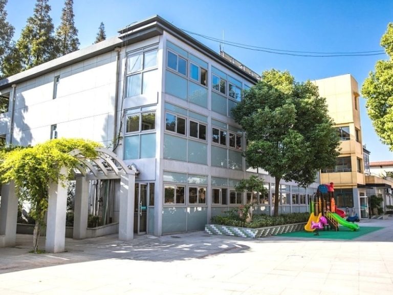 宝山区金色晚年护理院